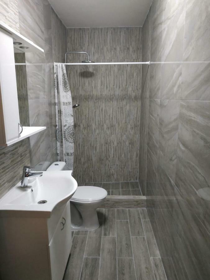 At George'S Apartments Ohrid Exterior photo